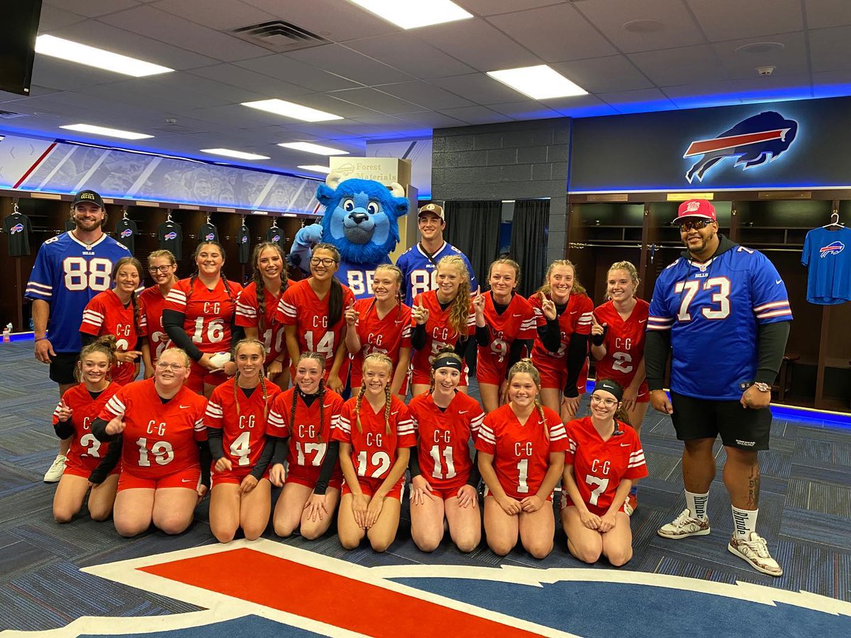 The Canisteo-Greenwood girls' flag football team played at Highmark Stadium last night, but got to meet three Buffalo Bills star players as well. The story and photo gallery: hornellsun.com/2023/06/13/pho…