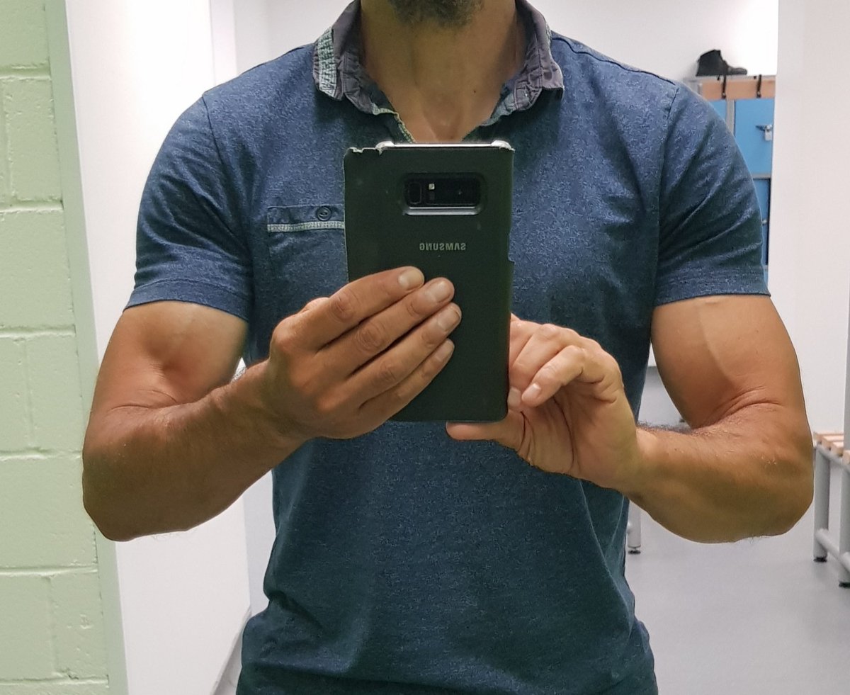 GuruAnaerobic's tweet photo. My physique at 62 is the result of nature + adherence to the 'talent stack' I espouse - high-level generalism.

1 Deadlift 2 x bodyweight 
2 Chin-ups  20
3 100m sprint sub 13secs
4 One mile sub 6minutes
5 Body fat ~10%

Your nature determines your strengths, and how you train shapes you within your nature.