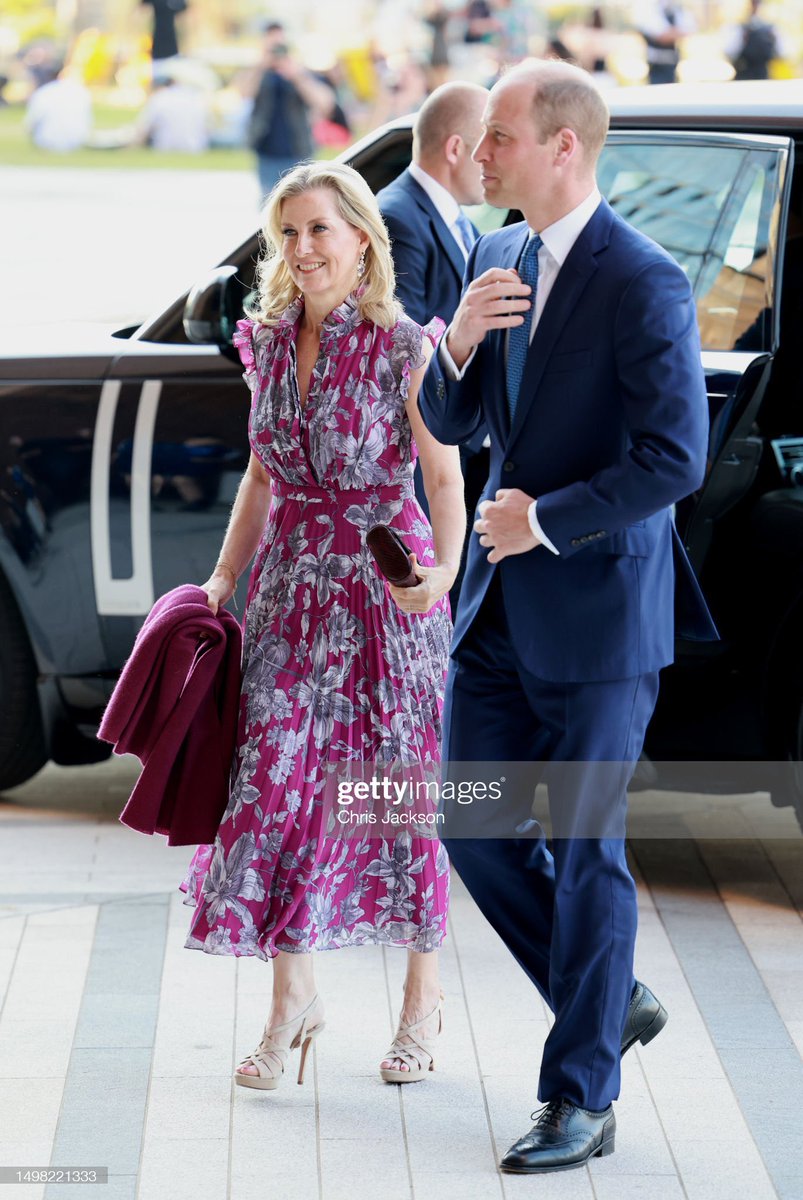 RNN_RoyalNews's tweet photo. William and his aunt Sophie!! Got to say, I love this combo!

📸 Chris Jackson / Getty https://t.co/22m9dfAzdB