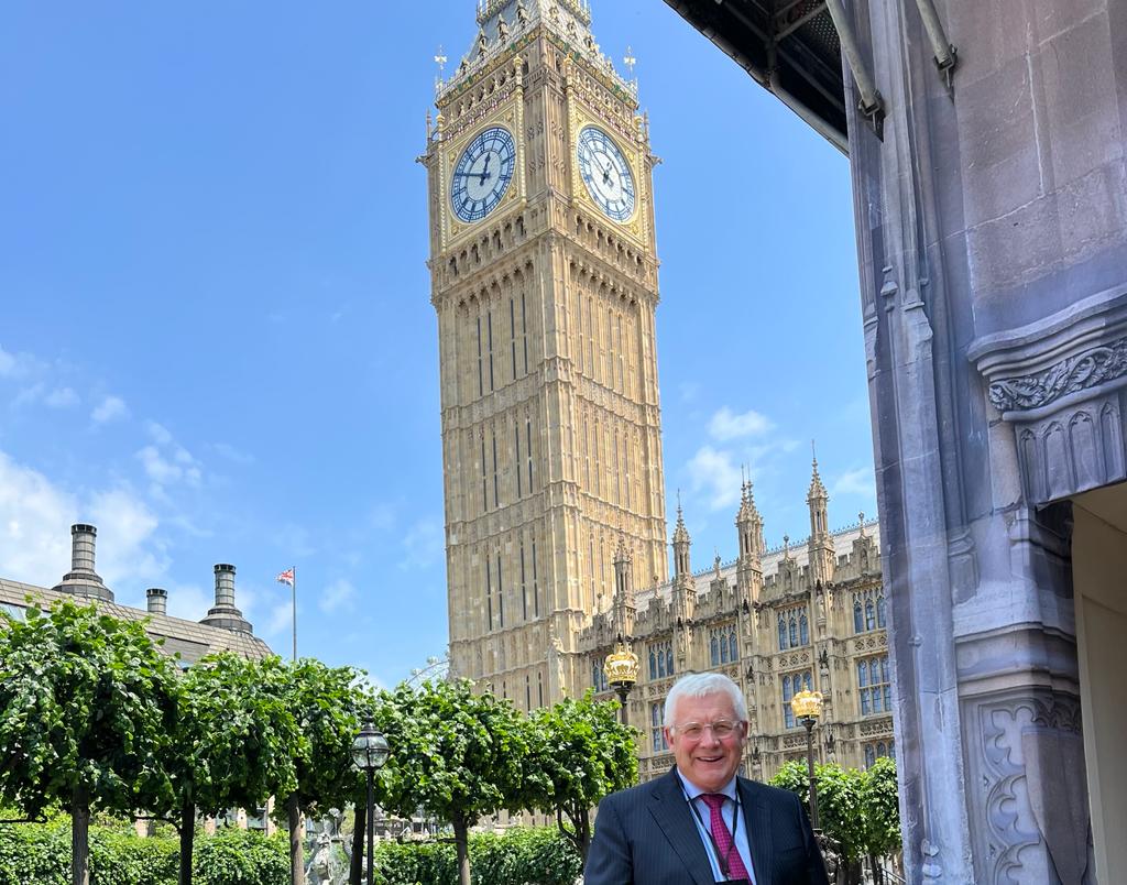Leading a delegation of the Oireachtas  #GoodFridayAgreement Committee to Westminster this week to engage with UK counterparts on the #LegacyBill

👉Engaging with legislators from the House of Commons & House of Lords

🤝Also met with House of Commons NI Affairs Select Committee