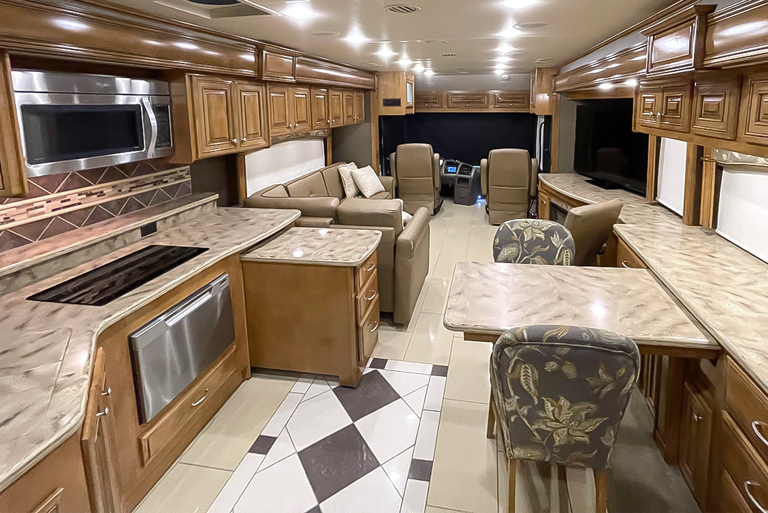SylvanLakeRV's tweet image. 🚨NEW INVENTORY ALERT🚨
Introducing the 2015 @ThorMotorCoach Tuscany 45AT (Stock 5331), a luxurious and exhilarating motorhome that's ready to take you on unforgettable adventures! 

sylvanlakerv.com/listings/2015-…

#PreOwnedRV #RVforsale #reddeeralberta #ClassAMotorhome