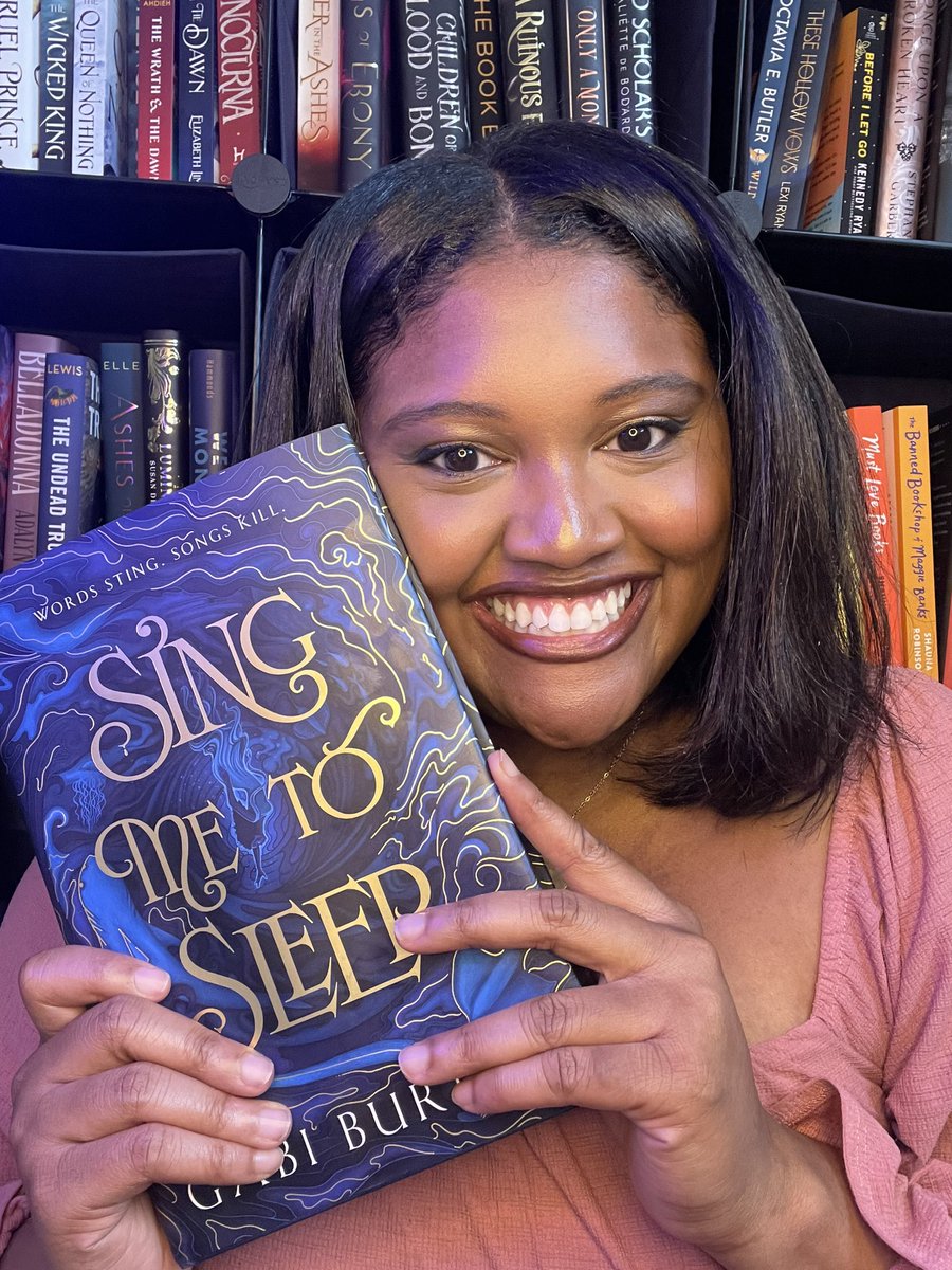 query_queen339's tweet image. Look what arrived 👀👀 

These are the STUNNING hardcopies of the UK edition of SING ME TO SLEEP and I’m obsessed with them 😍 

So excited to have my final copies because wow this whole “being an author” thing is starting to feel real