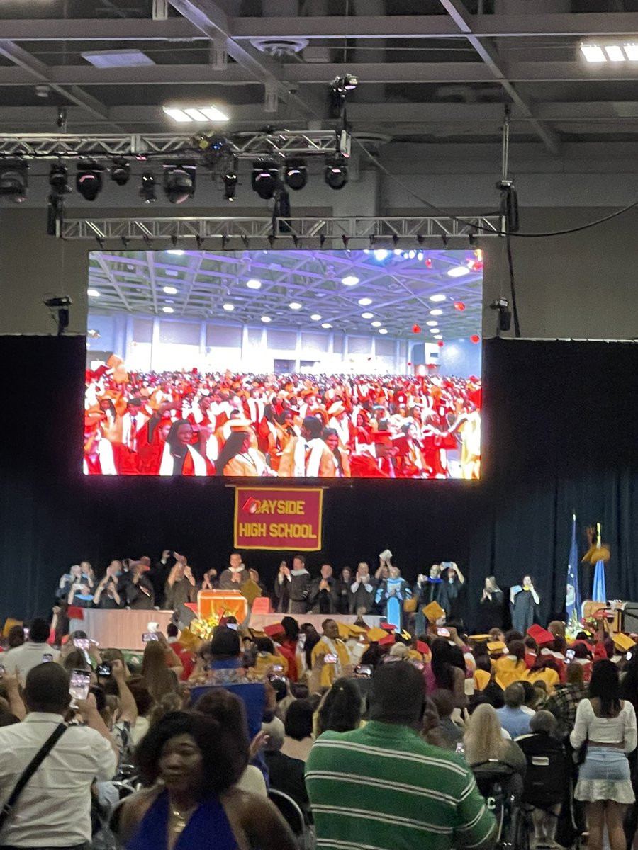 Angela Seiders tweet media