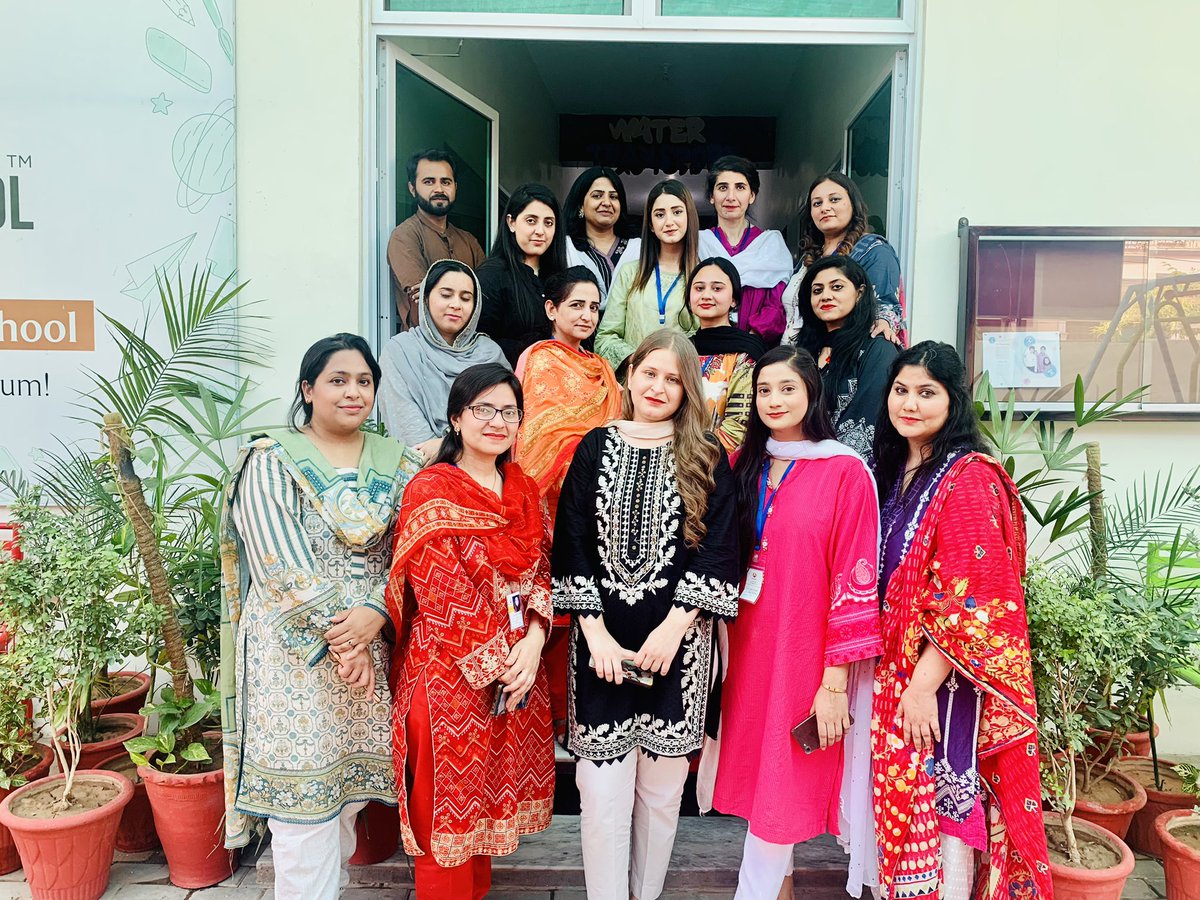 Today, I conducted an insightful Training Session at STEM School Islamabad, exploring the philosophy of STEM teaching & policy integration. 💡🚀 Excited to integrate these principles into our educational policies for a well-rounded STEM education! @STEMLearningUK #STEMEducation