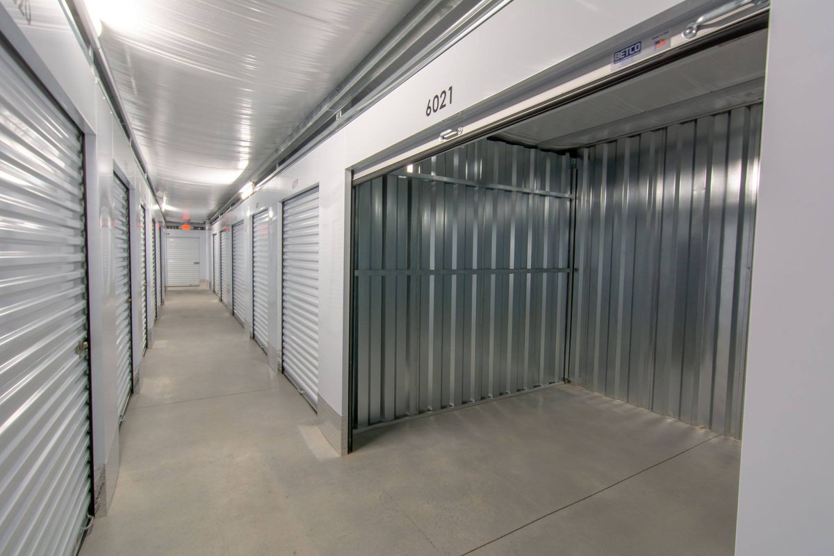 We have availability in our climate controlled units! Ask us today for pricing! Call now! 470-252-5200 #KeyStorage #selfstorage #storageunit #storagelocker #climatecontrolledstorage #indoors #inside #10x10 #calltoday #callnow #callus #flowerybranch