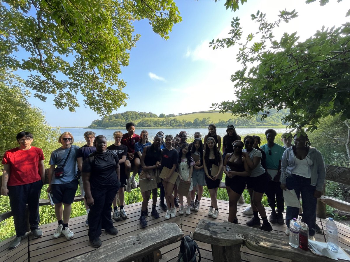 Quiet moment by the Ley 😌 ⁦<a href="/DGSSciCollege/">DGS Science College</a>⁩ ⁦<a href="/DGS6thform/">DGS 6th Form</a>⁩ ⁦<a href="/DrCourtDGS/">Dr Court</a>⁩