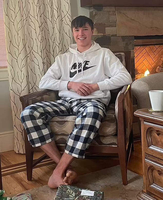 ArchRose90's tweet image. RIP Barnaby Webber, at the age of 19. Horrendous. One of the three victims who were murdered in the Nottingham attack.

This never should have happened. The prime suspect should not have been in the UK in the first place.