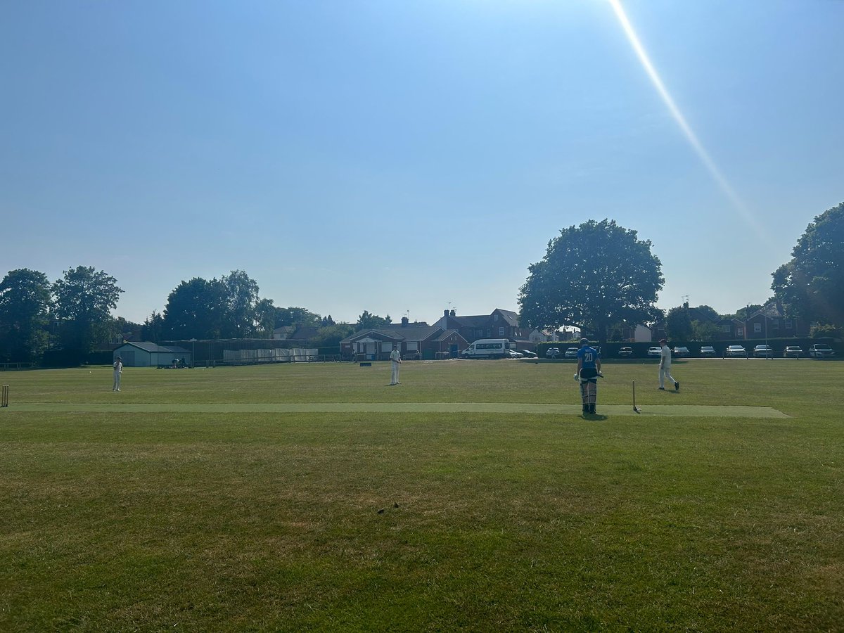 SalesianFboroPE's tweet image. A tight game for Year 10 today but they kept their unbeaten league run going with a win over a highly committed @AshManorPE @SalesianFboro @SalesianFboroPE #Howzat #Cricket