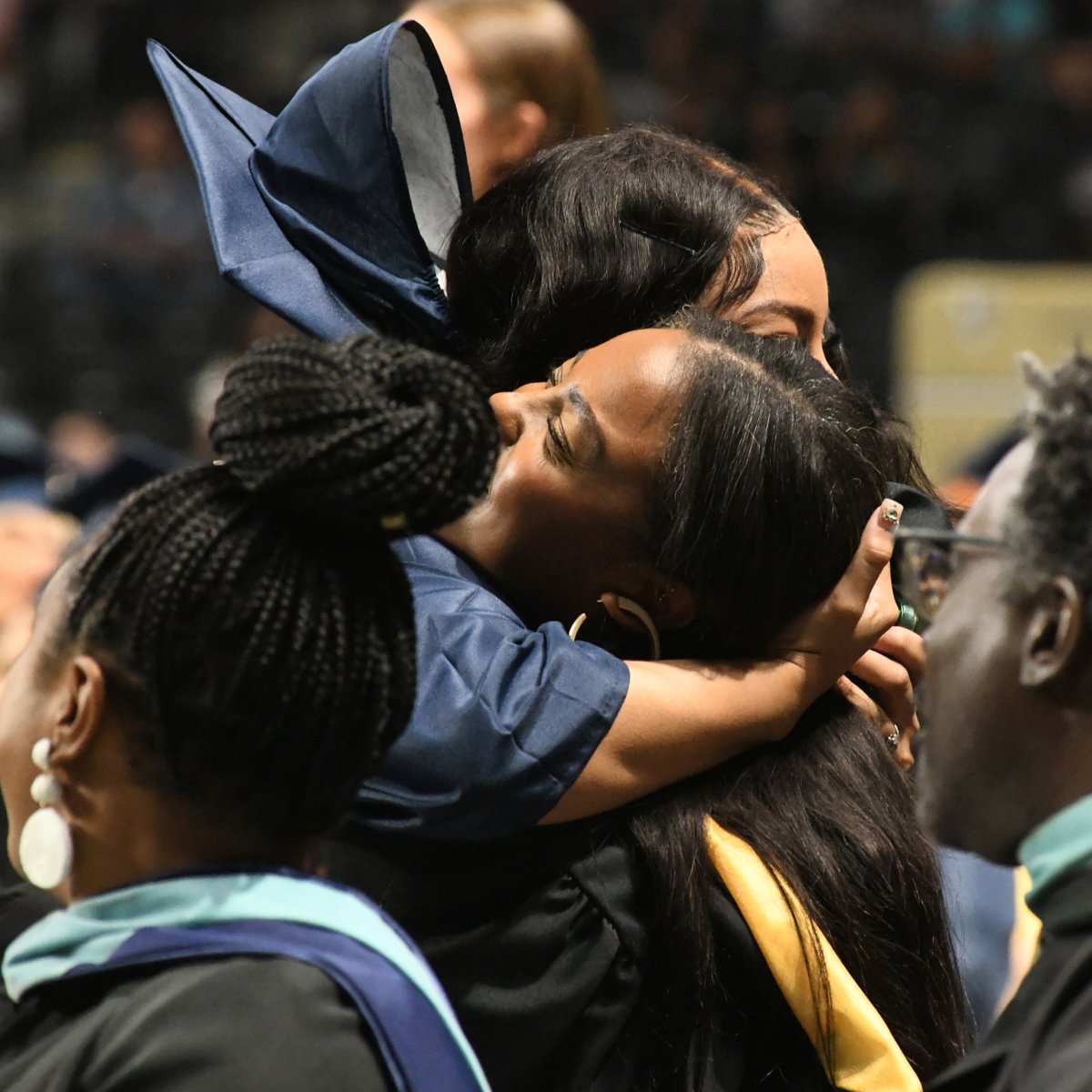 HenricoSchools's tweet photo. Congrats to the Varina Class of 2023! Watch a replay of the Blue Devils' commencement ceremony at https://t.co/M5HihZ6D4X.
More photos from other graduations will be uploaded today. Check back later for more.
#HCPSClassof23 https://t.co/6YOdc3e3nT