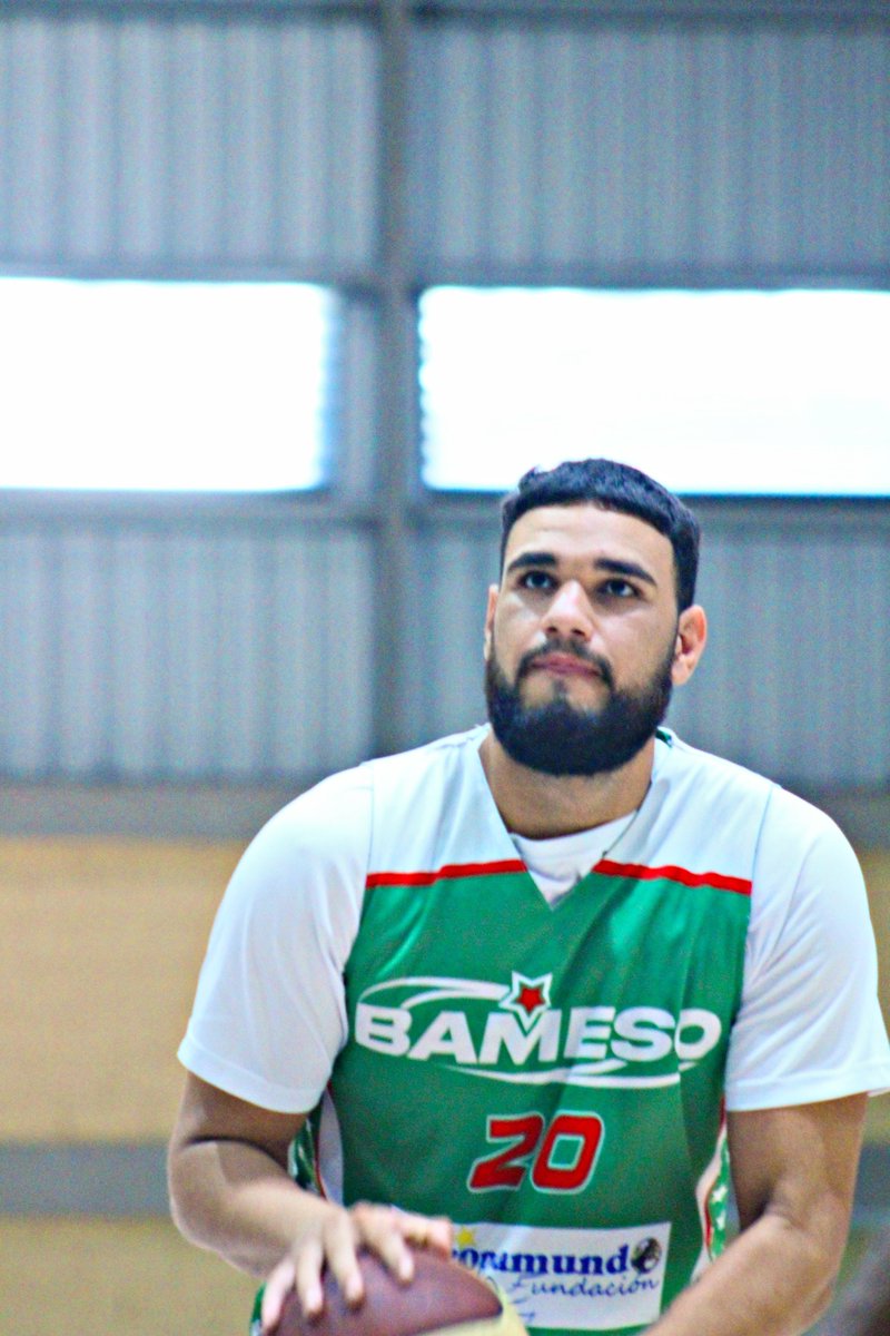 🔴🟢🐾 ¡Los Bameso Bulldogs están listos para hacer historia en cada partido! 🏀🔥🐶 Únete a nuestra familia deportiva y apoya a nuestros talentosos jugadores mientras dejan todo en la cancha. ¡Juntos lograremos grandes hazañas! 💪🌟 #BamesoBulldogs #PasiónYDedicación