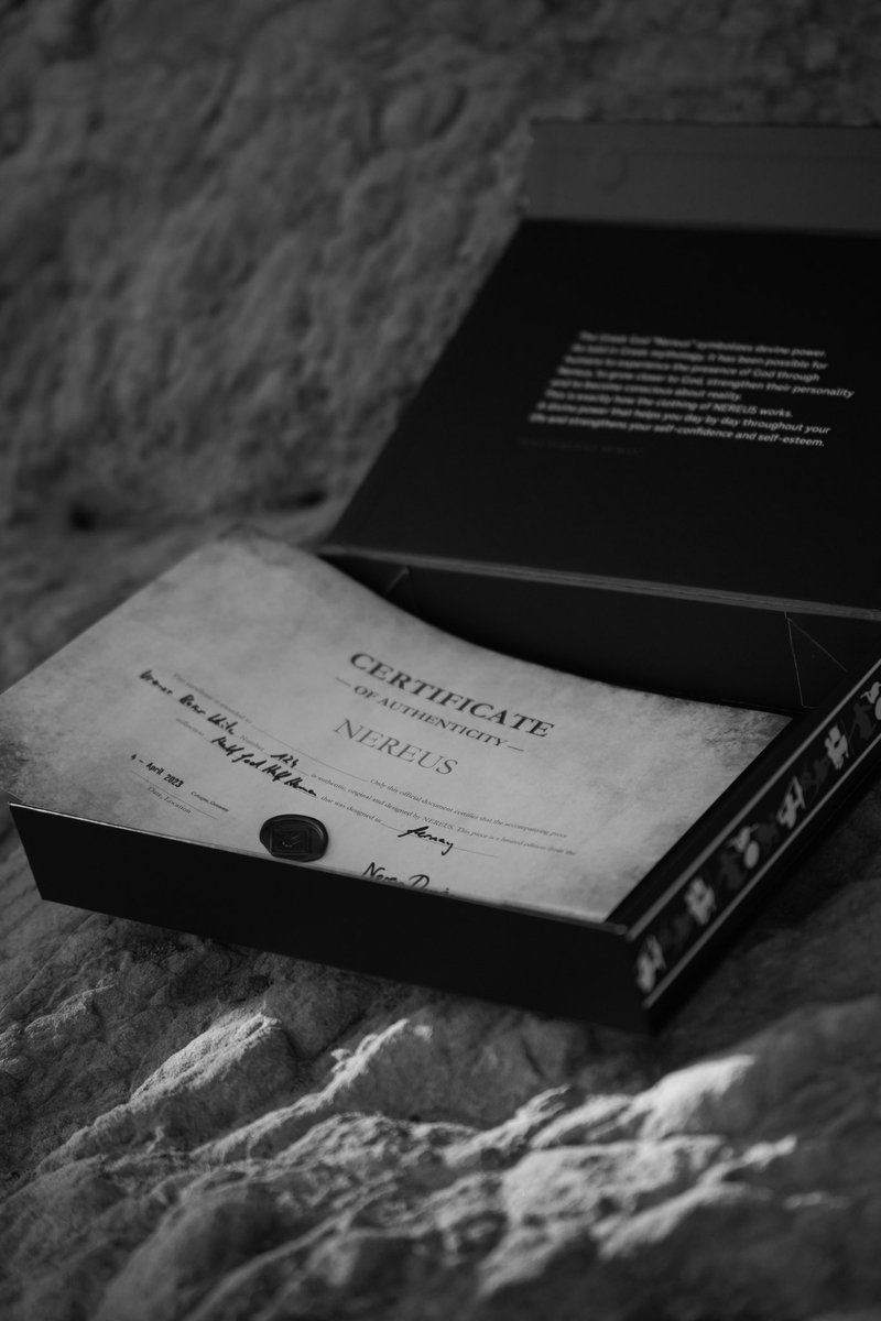 making a difference in packaging 🔱
why is our packaging so different? Find out more in our website 🖤
——
#Nereus #NereusDesign #NereusArt #HighFashion #Launch #HALFGODHALFHUMAN #mensunderwear