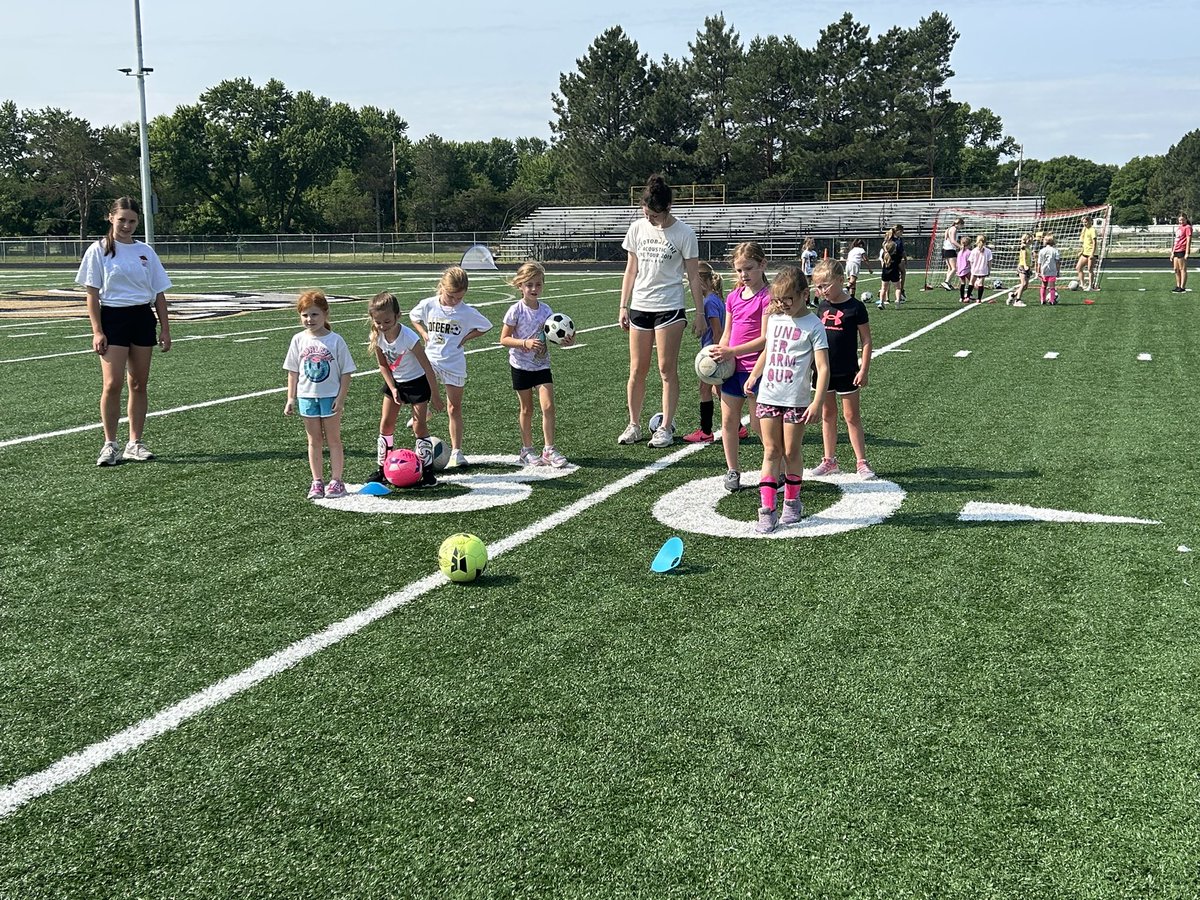 GinwGirlsSoccer's tweet photo. K-3rd grade camp this morning. 
💛🖤⚽️ https://t.co/J6mG0QQ7Hu
