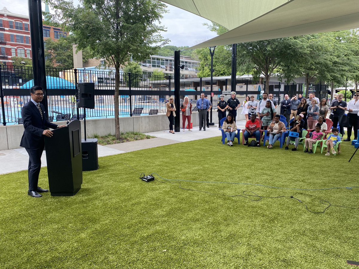 I joined City Manager Long, Chief Theetge, leaders from 3CDC and Black Art Speaks to celebrate the Ziegler Park expansion! 

This is an important step in creating safe, active public spaces that families can enjoy. Thanks to all the partners and residents who made this a reality.