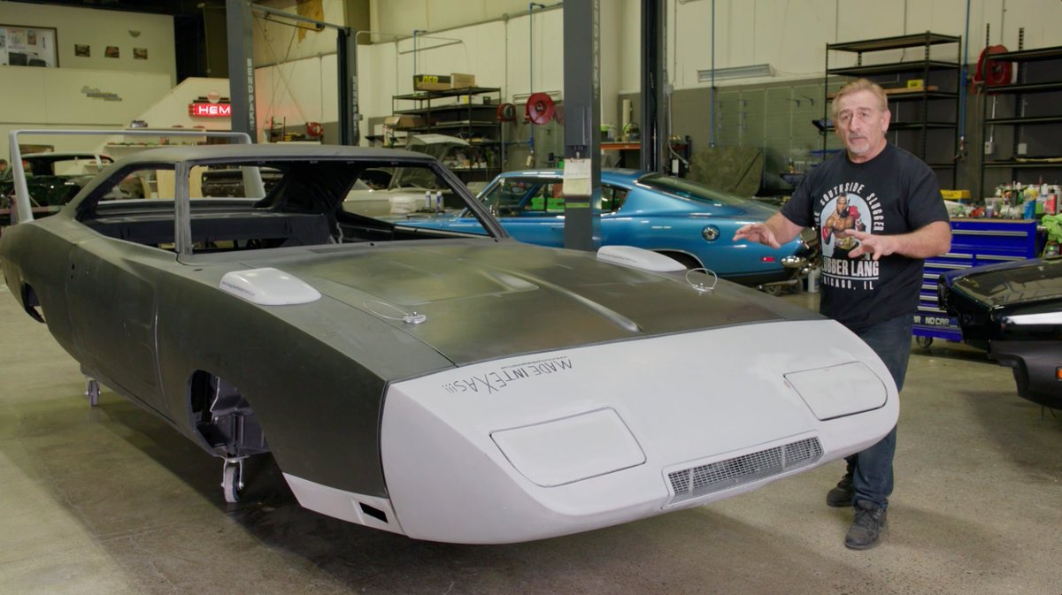 graveyardcarz's tweet photo. Get ready for some good old-fashioned mudslinging fun with the Ghouls.
Watch the new episode of Graveyard Carz, tonight, 10/9c on @MotorTrendTV β οΈπ¬πΊ #dodgechallenger #diy #daytona #autopsyreport #plymouthcuda #b5blue https://t.co/n05qBvP8j5