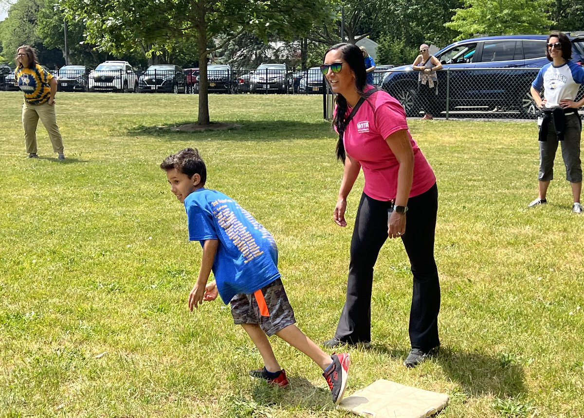 WestIrondequoit's tweet photo. ☀️To say the inaugural Brookview Kickball Game was a wild success would be an understatement!

Full gallery going up on Facebook soon! https://t.co/RNpM0356jp
