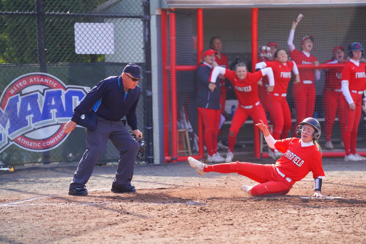 StagsSoftball's tweet photo. Happy World 🥎 Day‼️ 

Thankful for the all the people and places this sport has brought us! https://t.co/cFs6uKaO4q