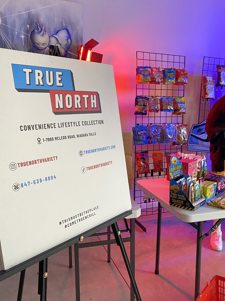 devancooper_'s tweet image. Support local businesses 🥤🍬🇨🇦