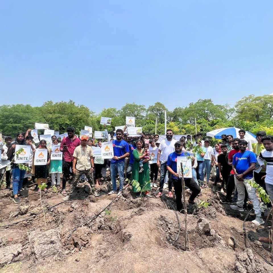 ApexonGlobal's tweet image. In recognition of Global Ignite Week, employees from Ahmedabad, Pune, Chennai, Hyderabad, Bengaluru, and Coimbatore joined forces for a massive tree planting event. Thanks to the efforts of 200+ Apexers, over 1,000 trees were planted🌳

#HumanFirstDigital #Ignite #GivingBack
