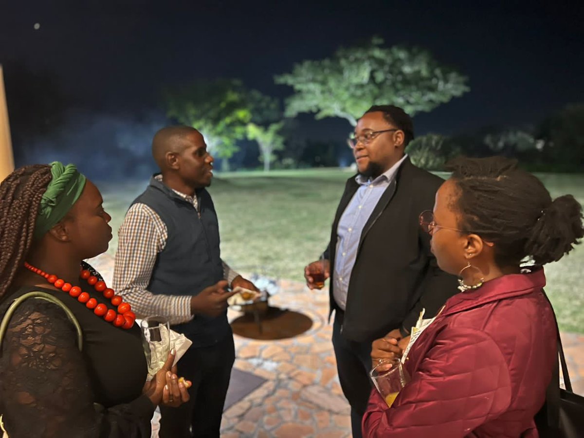Gocallaghan5G's tweet photo. Really enjoyed catching up with returning #Chevening scholars tonight. I met tech genius Takunda, Matie a Pharmaceutical Engineer who studied @sheffielduni, Rudo a fashion innovator &amp; other brilliant @cheveningfcdo alumni. Cheering you on as you start your next chapter! https://t.co/Xc838YL1RR