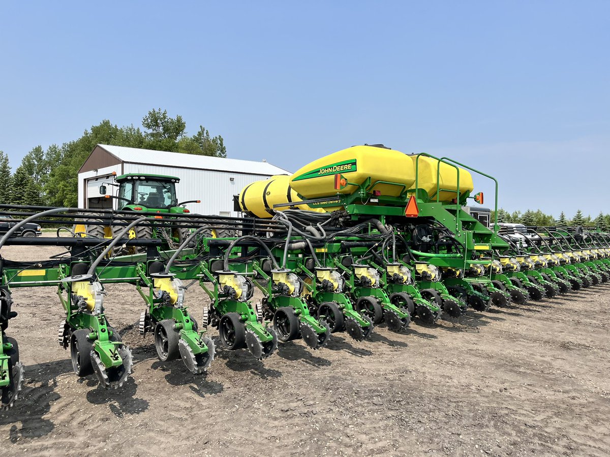 KippenAndrew's tweet image. .@NValleyP2 in Killarney Manitoba working on a DB90 one down one more to go for today