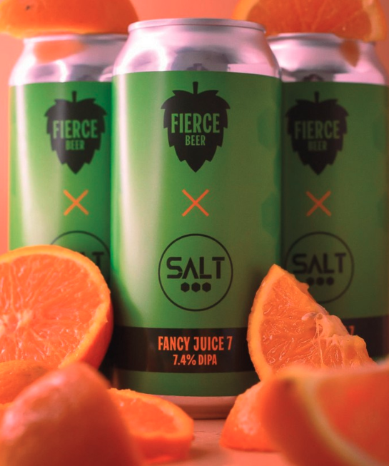 @fiercebeer welcomed @SaltBeerFactory head brewer Colin Stronge to Aberdeen to create collaboration brew Fancy Juice 7. The full-bodied 7.4% ABV double IPA is loaded with Azacca, Strata, Amarillo, and Motueka to create aromas of orange, papaya, and freshly-cut grass