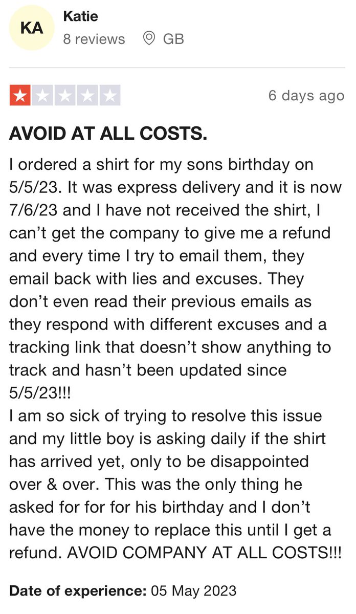 SurpriseShirts's tweet photo. A really sad review of one of our competitors. 

Does anyone know who this is? 

We’d absolutely love to jump in &amp; help get this lad his birthday present. If anyone knows Katie, please get in touch with us ❤️ https://t.co/ijlN43pE9R