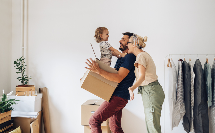 60% of moves happen May-August. 🚚 If you're relocating, you know logistics can be overwhelming. Keep your Internet, TV & phone plans for one less thing to worry about.✅

smartmove.us/learn/moving-t… #MovingTips #StayConnected