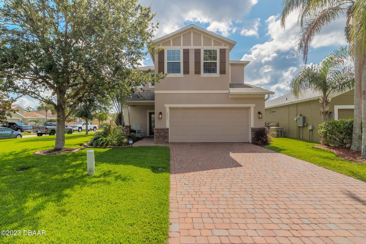 Check out our newest listing in #PortOrange! Tell us what you think!  #realestate tour.corelistingmachine.com/home/826PQX  Contact Ashley Brodick at 386-473-8247 for more info!