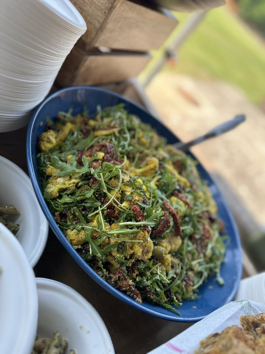 What a day to be outside today doing a seed demo @bedesnews! Nice selection of salads and some scrummy sticky flapjack #HealthyEatingWeek @MarkGreenfiel12 @ABundy @CallumCBennett @HolroydHowe @BedesHead