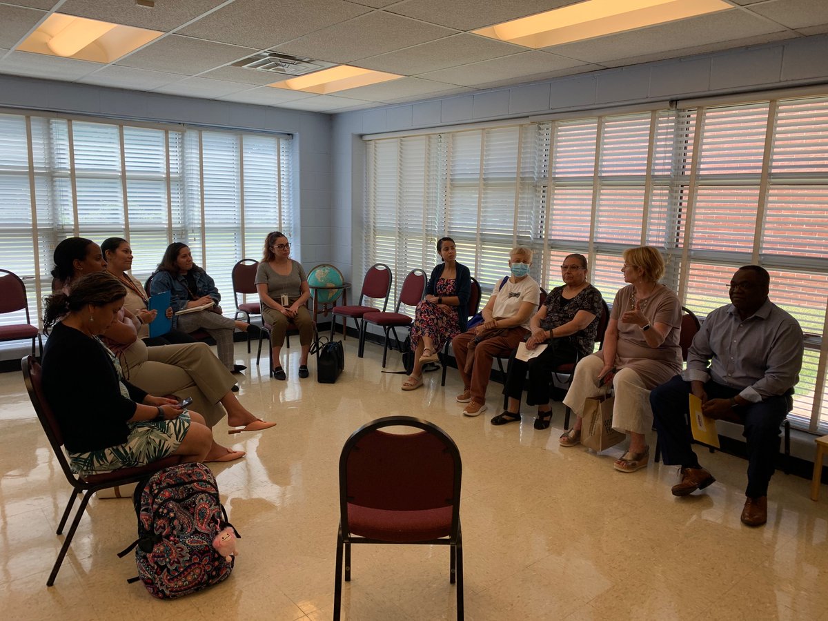 IAEMCPS's tweet photo. Welcome DCPS “Welcome Center” staff! Thanks for visiting MCPS IAE Office Welcome Center. Great collaboration! https://t.co/0lbkk3AxyP