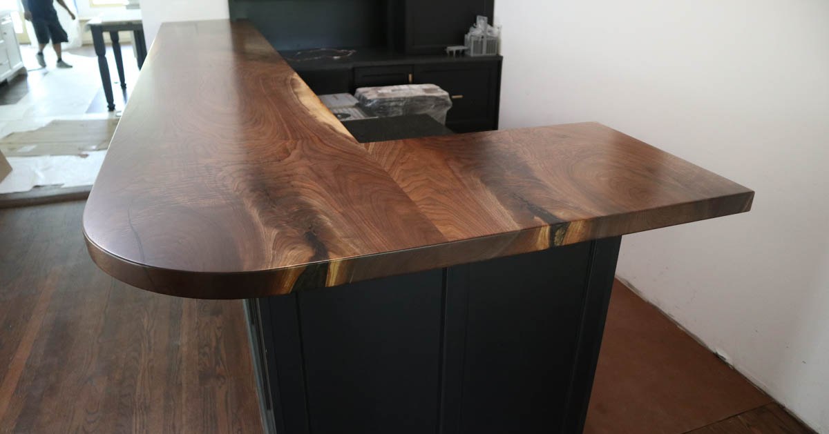 HandmadeTables's tweet photo. These pieces were all created from one slab!

#walnutbartop #walnutdesk #bartop #officefurniture https://t.co/q7HLZMJvvB