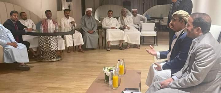 وفد السيسبانه
يستعرض مطالبة أثناء لقاء جمعهم بمجلي.
مؤكدين أنهم جو إلى الرياض يحملون  هم أمة مخاطبين مجلي ( قضيتنا قضية هوية ) وحضرموت رسالة انسانية للعالم كله، وسنظل نرفع قضية أهلنا في كل المحافل والأوقات
#دولة_حضرمزيود