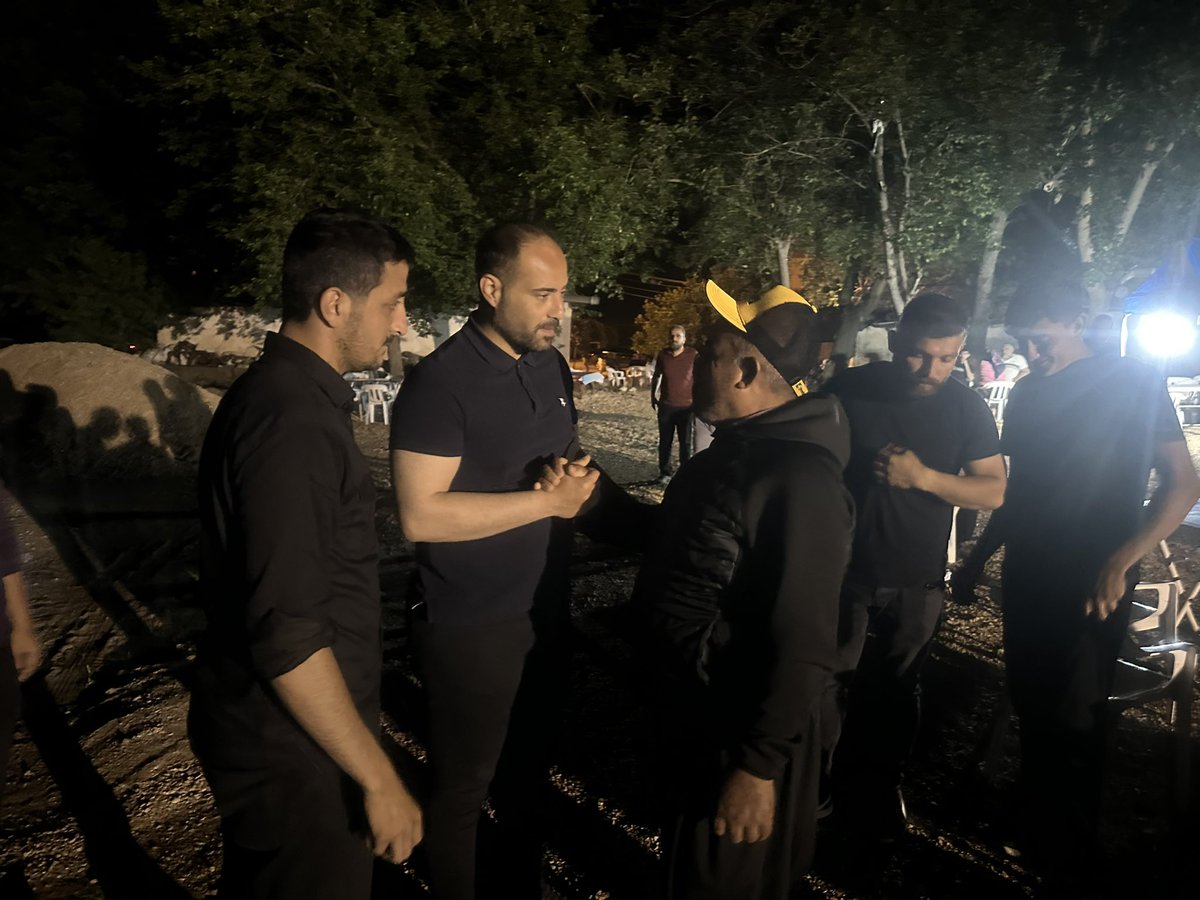 EnesBekirErkek's tweet photo. 📍Çukurören Mahallesi 

Gençlik Kolları Başkan yardımcımız @Suleymanyvuz01 kardeşimizin Halasının kızı merhume Merve Yavuz'un  cenazesine katıldık. 

Merhumeye Allah’tan rahmet, #Yavuz ailesine sabırlar ve sevenlerine başsağlığı dilerim. https://t.co/efP9WG9m7Y