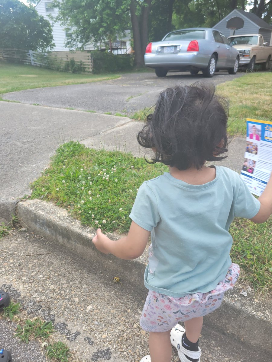 IvaniaCastill17's tweet photo. Today  we are knocking on doors 🚪and we are going to continue fighting for each #Vote🇺🇲 📬📥🗳✅️ FOR @HalaAyala FOR #STATE_SENATE FOR THE NEW 33RD you can now #Voteearly until June 17th, the #Primaries are on June 20 Every #VOTE_COUNTS. https://t.co/crpm3apRoz
