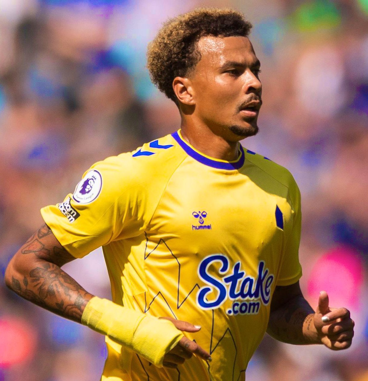 Dele Alli makes a point to Sean Dyche on return to Everton for pre