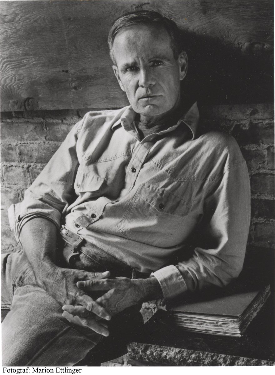 itsturnerporter's tweet photo. Rest In Peace to an American monolith.

#cormacmccarthy https://t.co/e1Qt2rBsZf