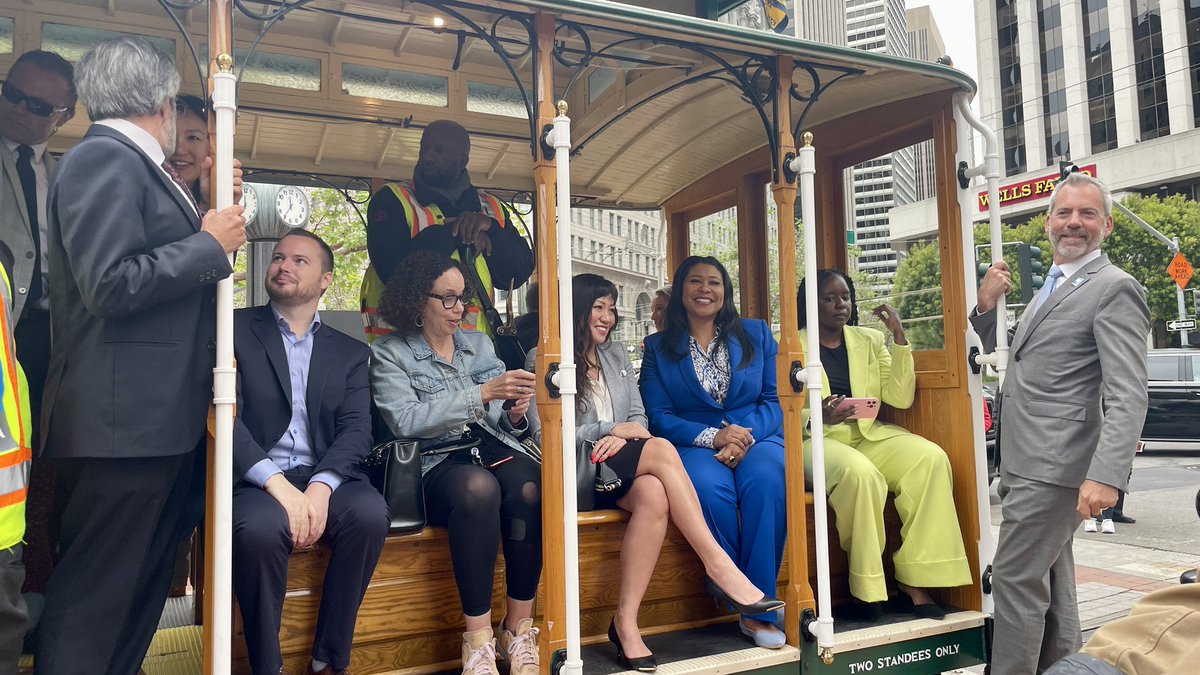 Celebrating 150 years of cable cars with @SFMTA_Muni @LondonBreed @AaronPeskin @jeffreytumlin @sfgov 🥳 #DowntownSF #SanFrancisco #CableCar