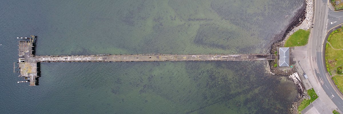 The longest pier on #TheClyde
#Ardnadam #pier sadly in need of some TLC. Built in 1858 to support fueing, its long length due to the shallow waters.
#HolyLoch #Argyll #Cowal