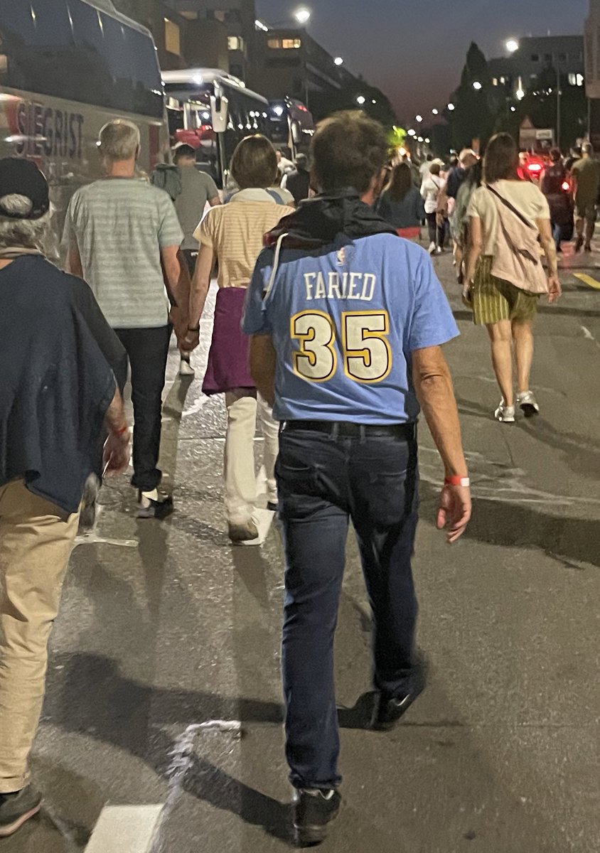 Teebers41's tweet photo. Spotted outside Springsteen.  Zurich still believes in the manimal @ryenarussillo https://t.co/W9SV6bpB5K