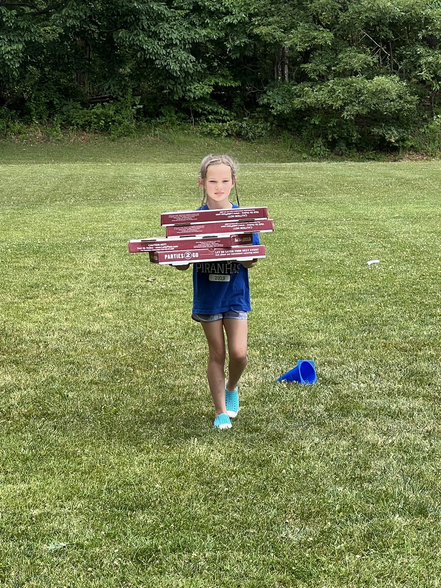 OwensOgres's tweet photo. Fantastic field day! Mr. Silva and Ms. Williams did an amazing job and the kids had a blast! https://t.co/ezuRAVyX0l