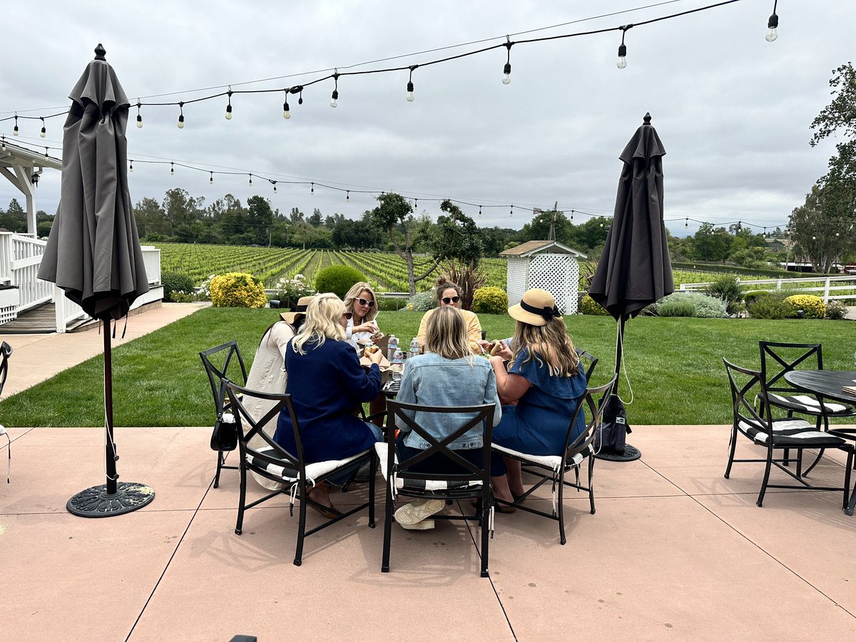 Stagecoach Wine Tours tweet media