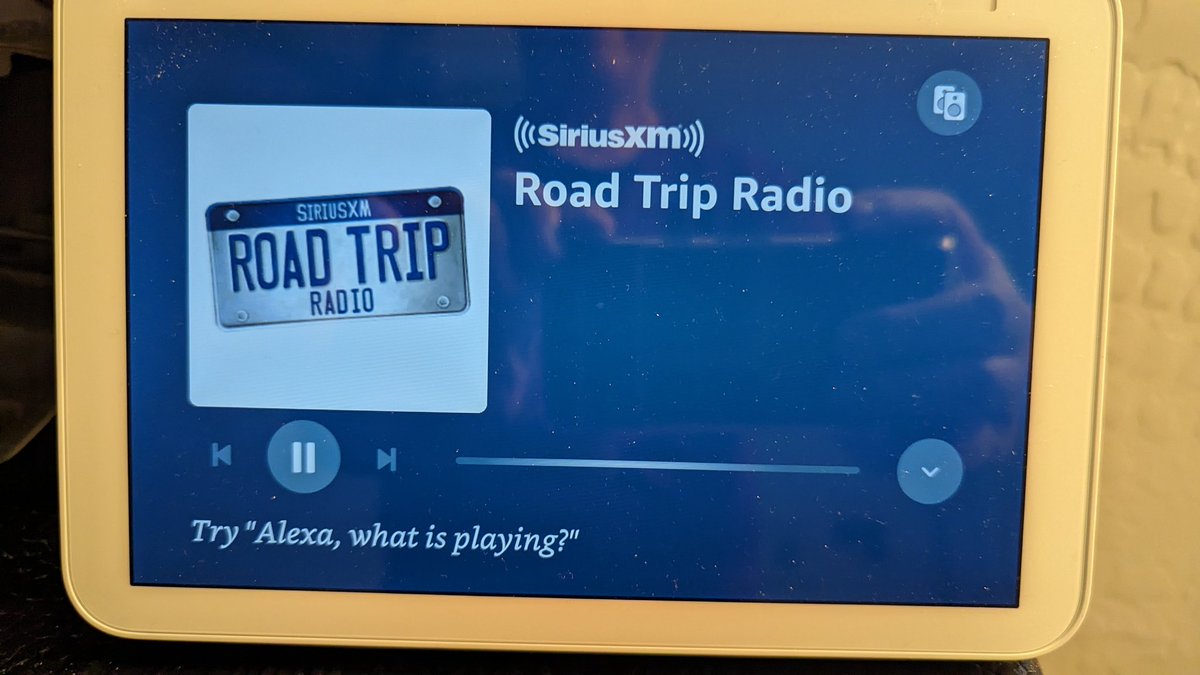 FTL900's tweet image. Hey @alexa99 , stop prompting me to do this when you could display that song information just as easily.  
And stop adding new home screen content with the default ON.   I'm tired of playing whack a mole, turning things off as fast as you can turn them on.