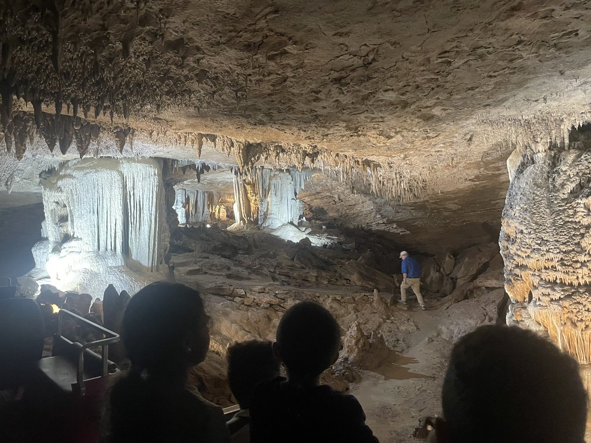 Ms_Branham's tweet image. We had to be best time today at Fantastic Caverns!!! Thank you SPS for providing such a fun experience for us to learn and explore! #SPSExplore #1stGrade @FremontSPS @janelle_ballard
