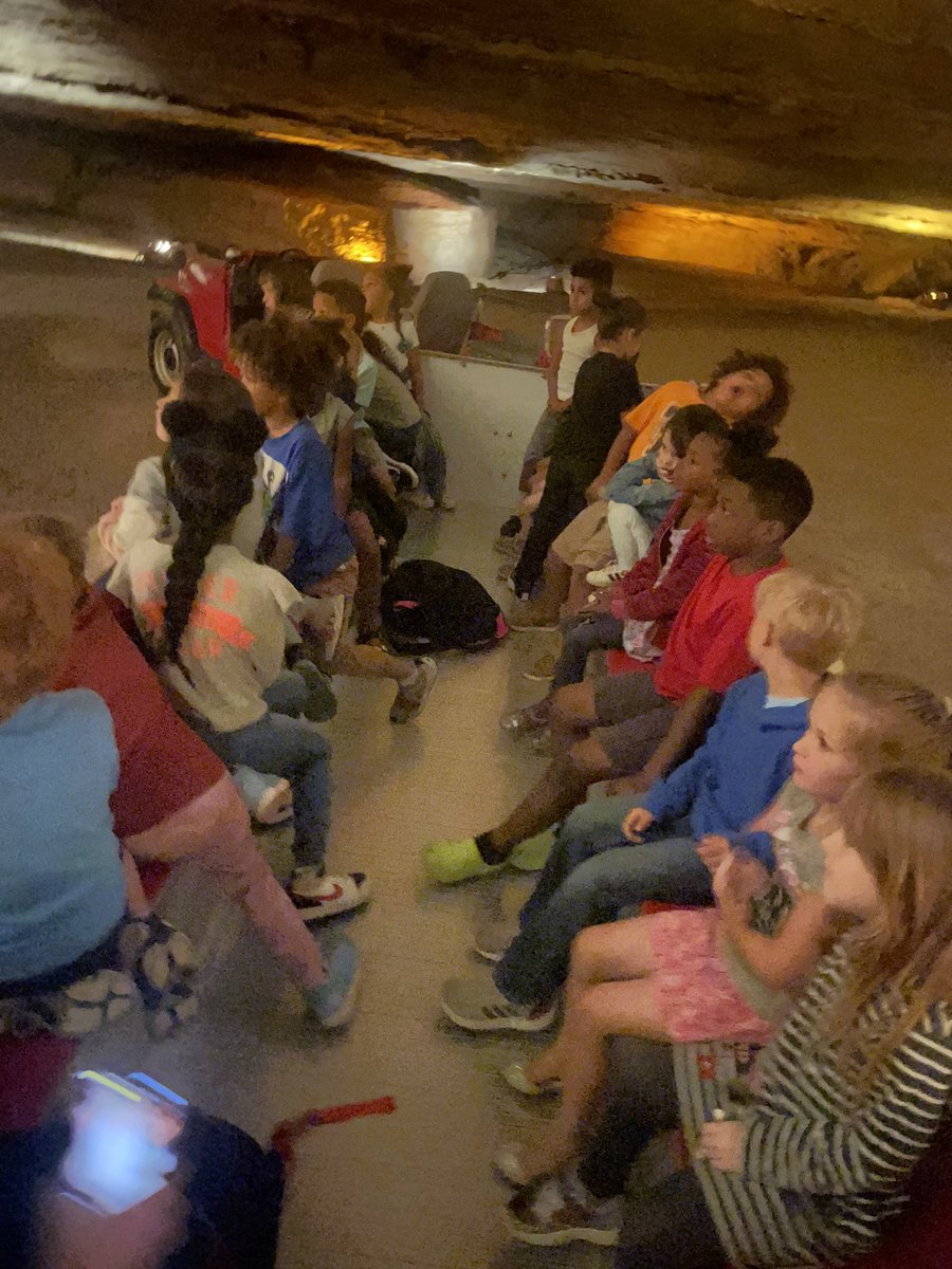 Ms_Branham's tweet image. We had to be best time today at Fantastic Caverns!!! Thank you SPS for providing such a fun experience for us to learn and explore! #SPSExplore #1stGrade @FremontSPS @janelle_ballard