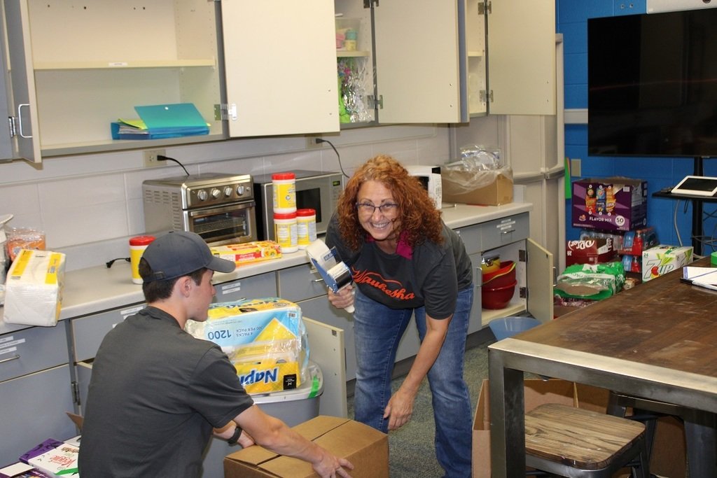 WaukeshaSTEM's tweet photo. A huge thanks to all the Waukesha Innio volunteers for helping to pack up for the big move.  All of @WaukeshaSTEM is grateful for your support. https://t.co/PpoCX99Dlp