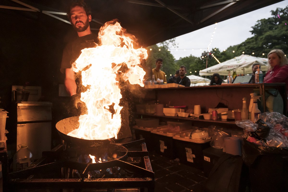 #EdFoodFest is back! 
2023 dates are Friday 21 July to Sunday 30 July.
We have a great selection of popular returning vendors, the tastiest new traders on the block, delicious drinks, and an exciting programme. Come hungry!