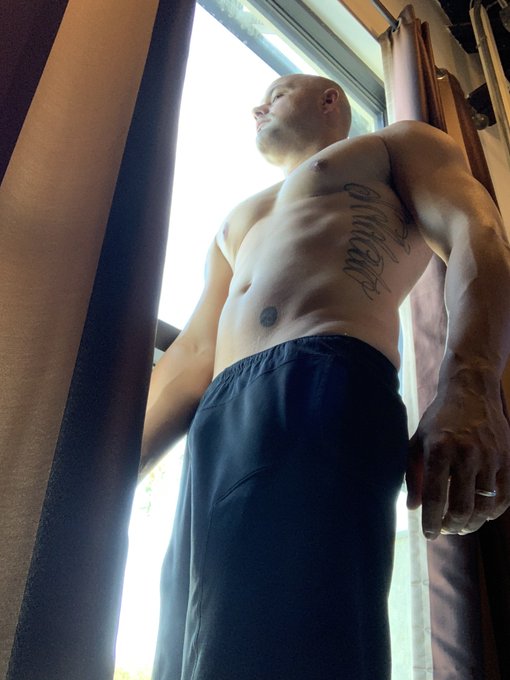 Here&rsquo;s a twist instead of Titty Tuesday I post a  Touch  it Tuesday pic for you?   R/T and like if we<a href="/tag/mondaymotivation"class="tags"><span>#mondaymotivation</span></a><a href="/tag/cowboy"class="tags"><span>#cowboy</span></a><a href="/tag/milfs"class="tags"><span>#milfs</span></a><a href="/tag/dilf"class="tags"><span>#dilf</span></a><a href="/tag/collab"class="tags"><span>#collab</span></a>