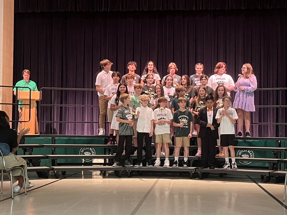 CBButlerElem's tweet photo. 6th Grade Promotion celebrated our students - many who have been Butler Bears since Kindergarten! We wish you the best during your middle school years and cannot wait to see all you each accomplish! Congratulations! 
👏🐻🐾 https://t.co/hGQO35Bn9H