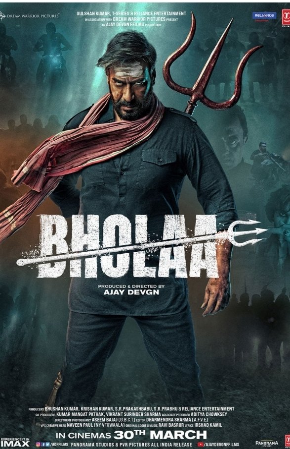 RichaManda32035's tweet photo. A new movie released named bhola of actor ajay devgan in which he is showing bhagvad geeta a holy and cultural book,tell his name bhola(mahadev)and on the second hand eat chicken so you can think how Bollywood are corrupting our mind and our culture. 😢 https://t.co/HakompEwM3