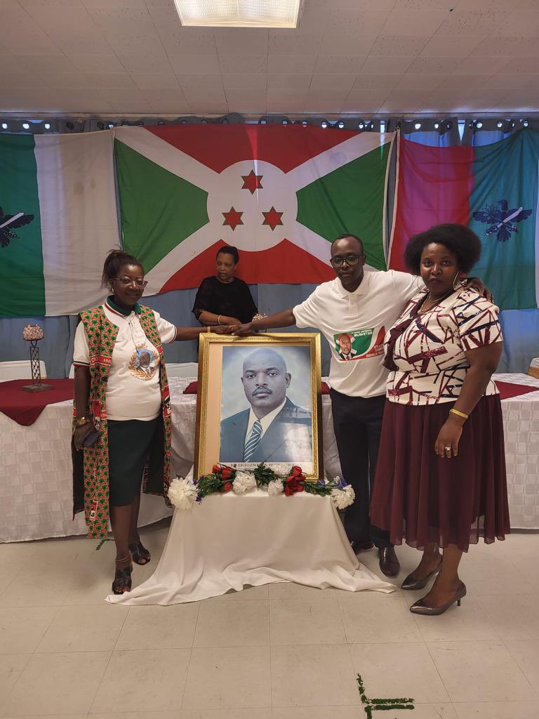 CbcaGo's tweet photo. Ruheshi 10, 2023 (QUÉBEC): Abarundi  baba muri Canada Turibuka Nyakwigendera Nyenicubahiro Petero Nkurunziza akaba n’imboneza yamaho; Turakunda kandi tukazirikana  igihugu. https://t.co/PYpqWz9gwu